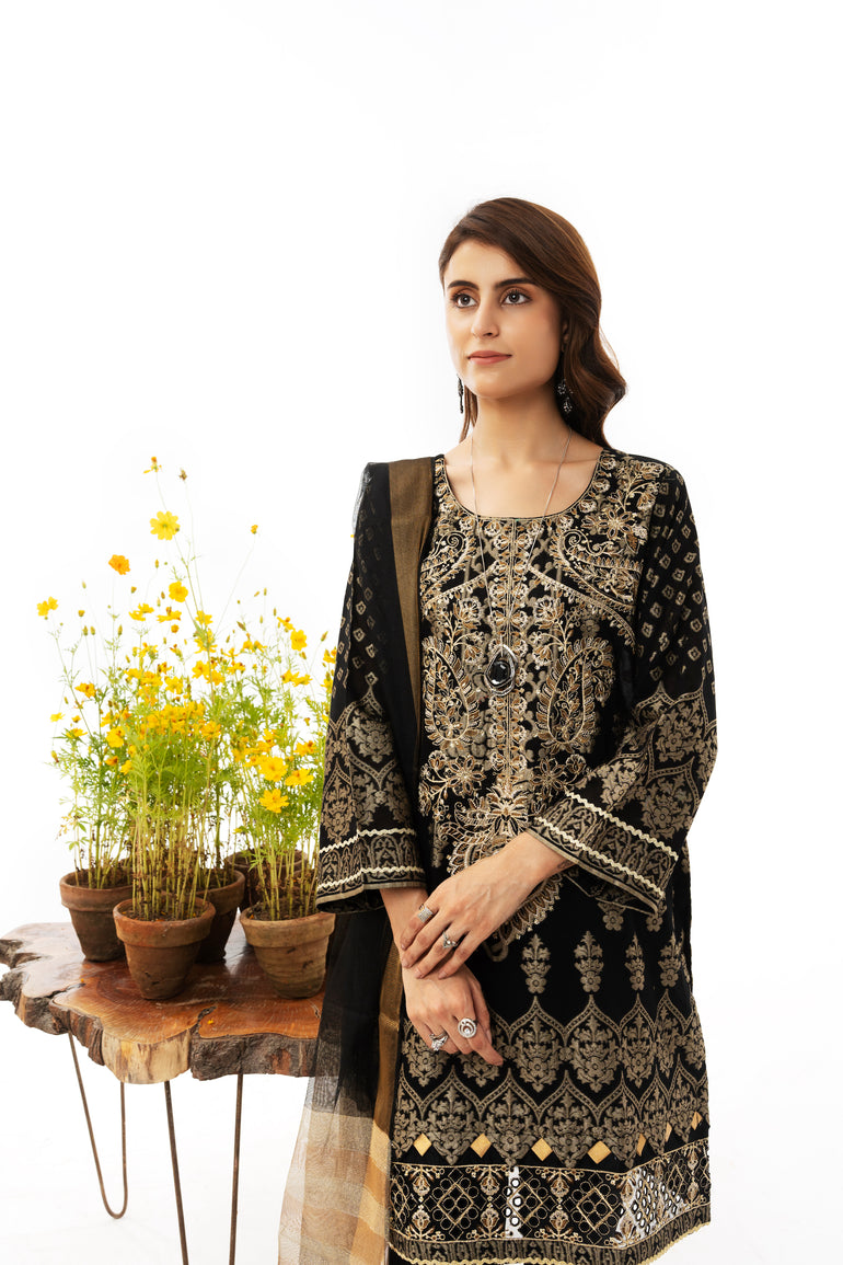 EMBROIDERED JACQUARD SUIT BY ARFA RIWAJ SUMMER 2023