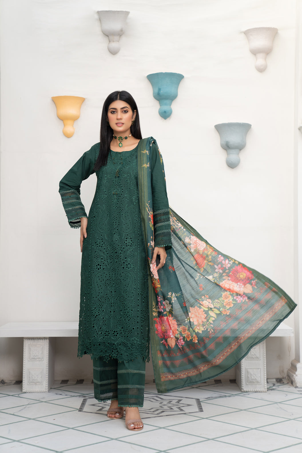 Arfa Riwaj's Winter 2023-2024 Ready-to-Wear Collection Is Live Now ...