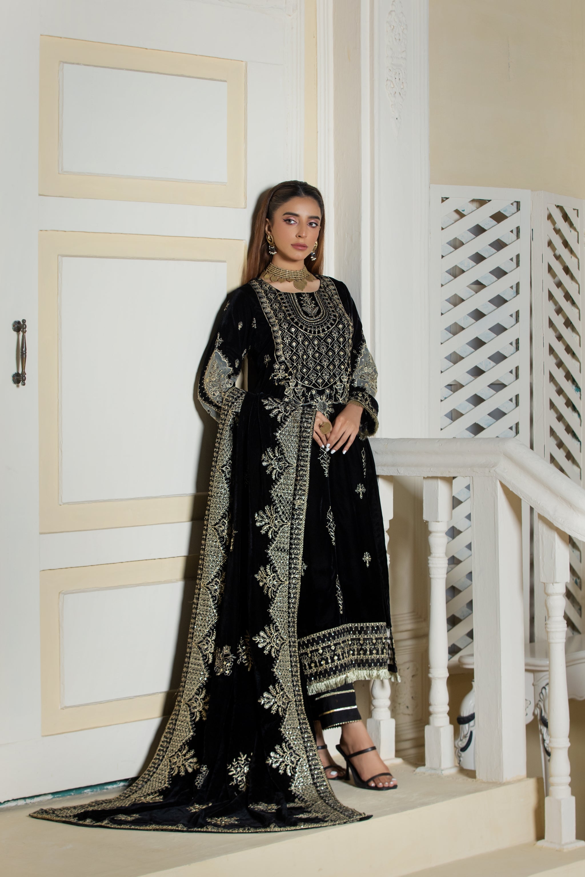Arfa Riwaj's Winter 20232024 ReadytoWear Collection Is Live Now